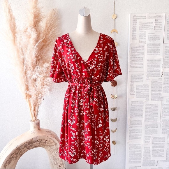 SHEIN Maternity Rust Orange Floral Print Surplice V Neck Short Sleeve Mini Dress - Picture 5 of 14